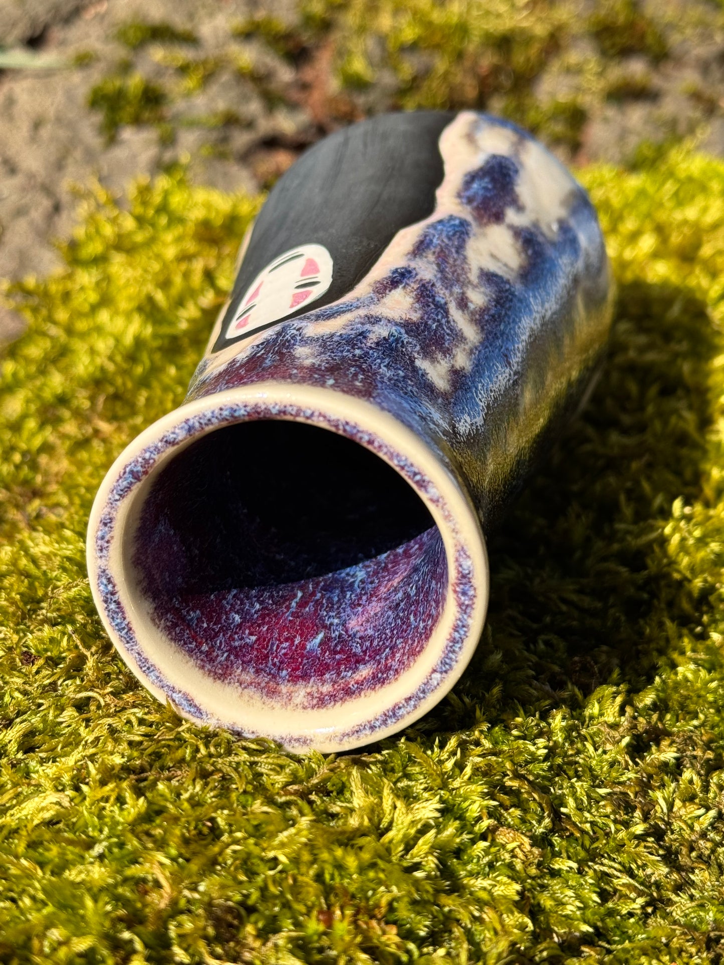 No Face Vase