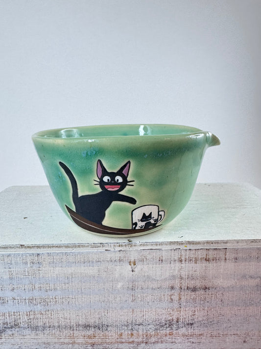 Jiji 4oz Spout Bowl